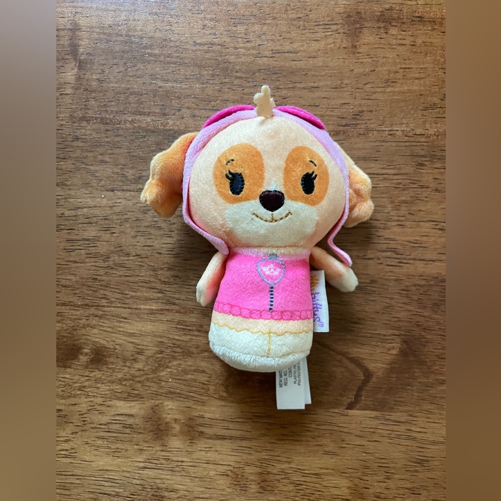 Hallmark itty bittys Paw Patrol Skye Plush